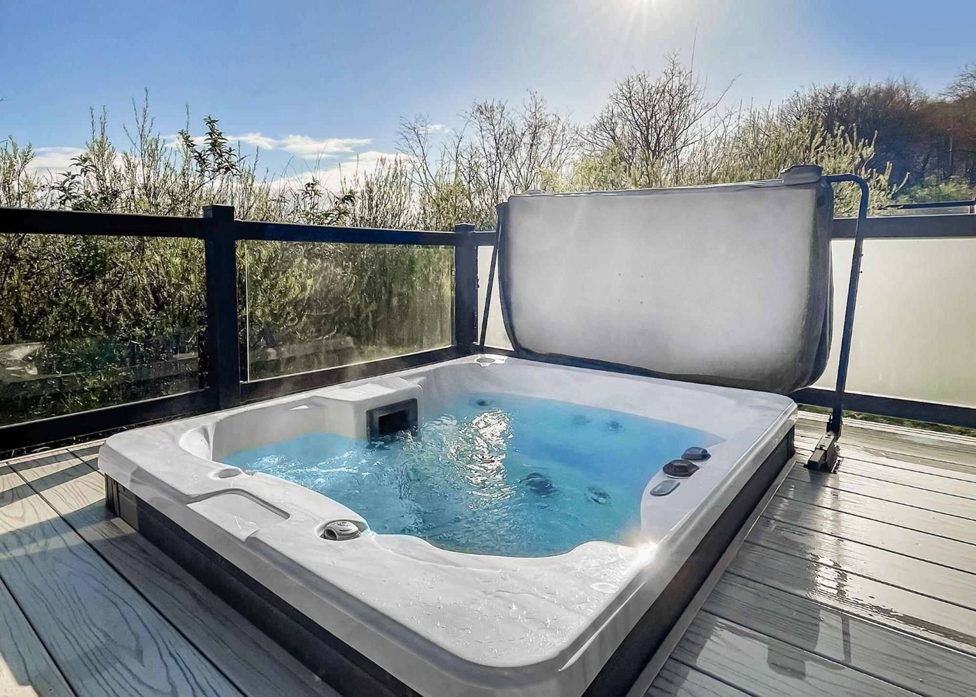 Cheddar Woods Resort And Spa מראה חיצוני תמונה
